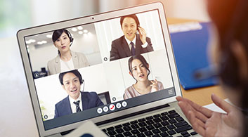 対面のように顔が見えるので安心